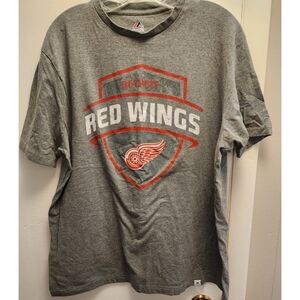 Red Wings tee